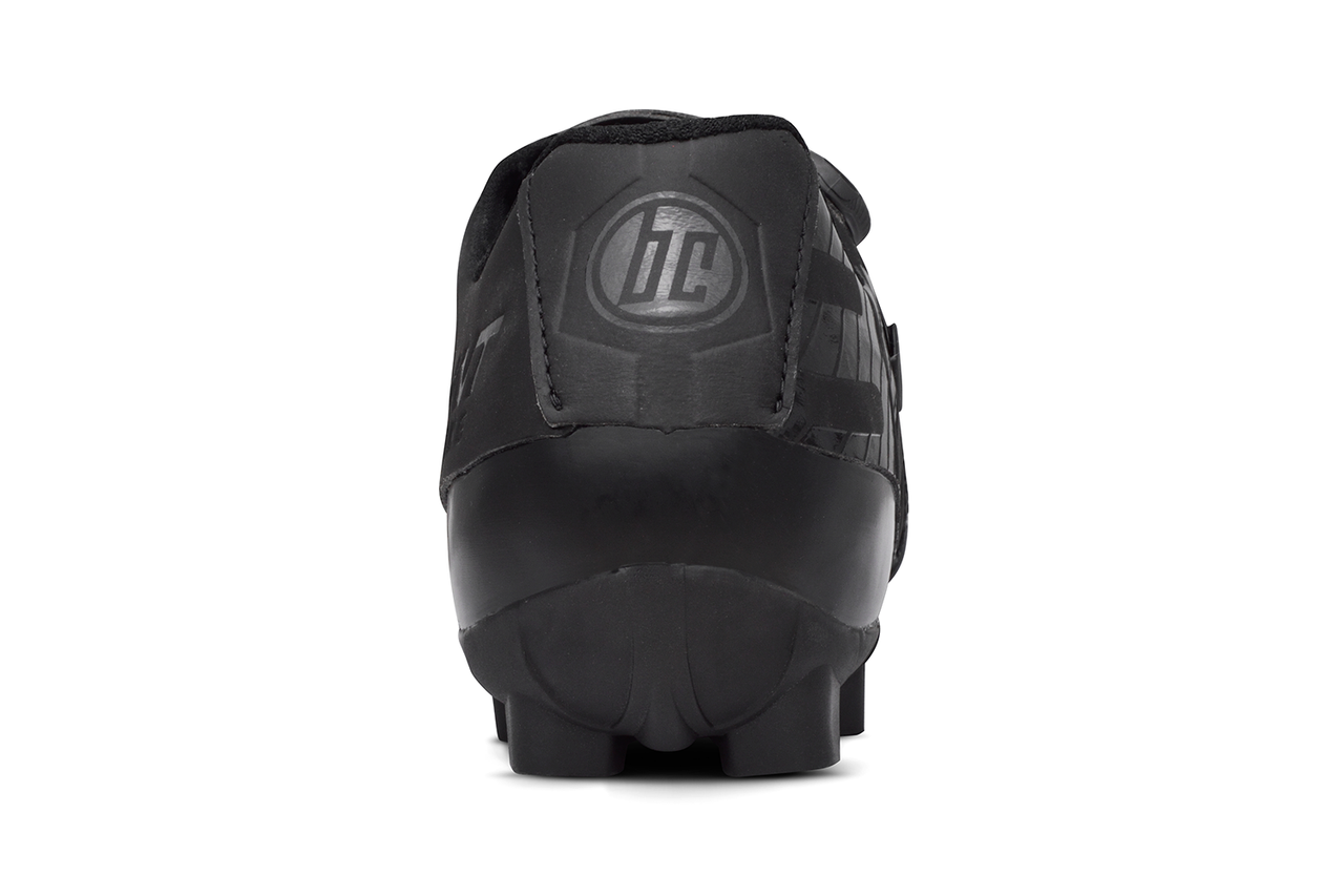 Riot MTB+ Black/Black (USA)