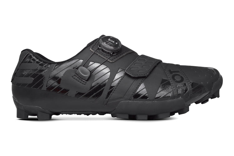 Riot MTB+ Black/Black (USA)