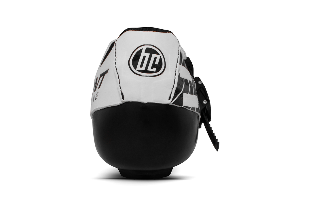 Riot Buckle White/Black (USA)
