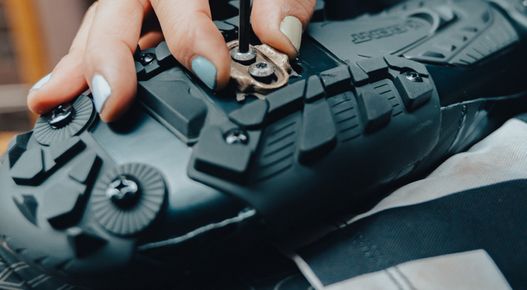 Riot MTB+ Black/Black (AUS)