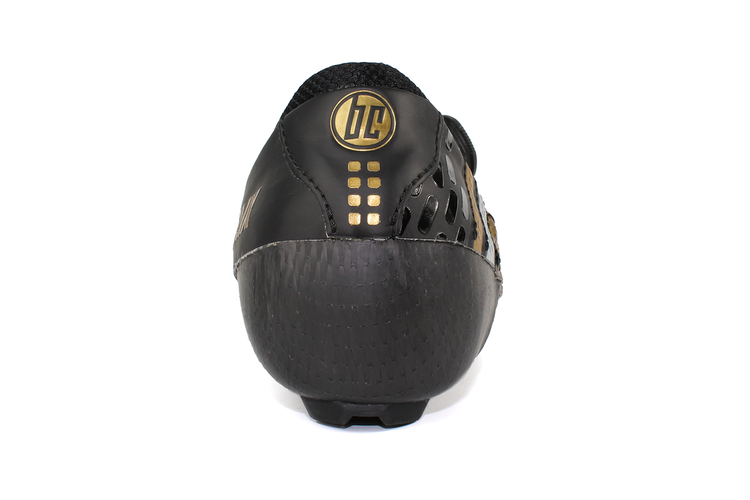 Helix Black/Gold (USA)