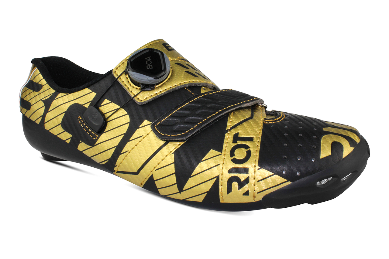 Gold cycling shoes sales