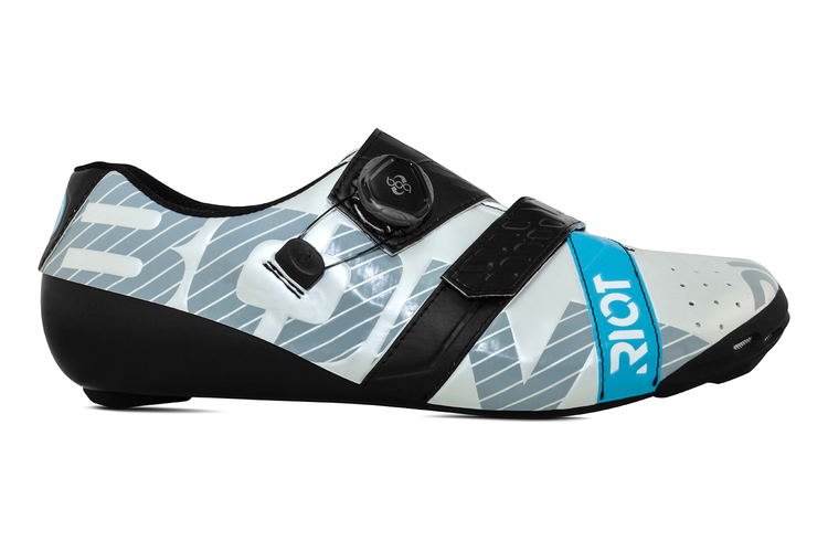 Riot+ Pearl White/Black (AUS)